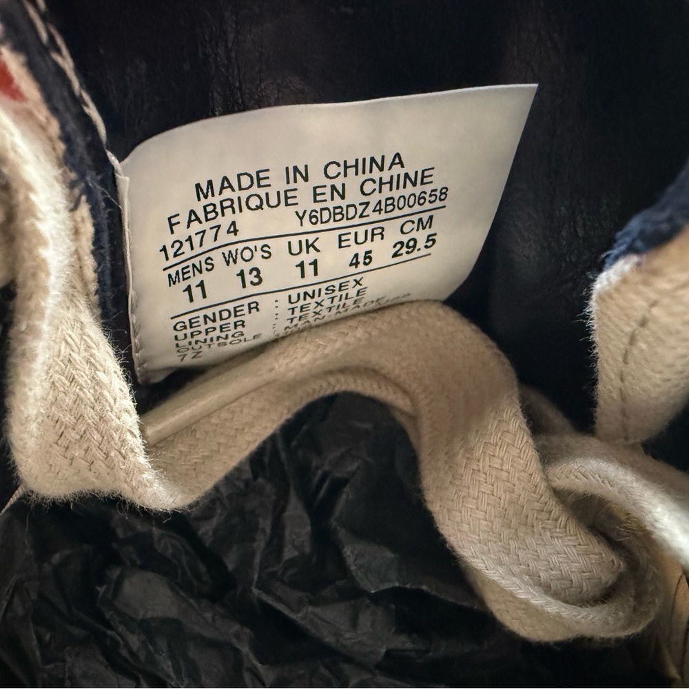 Converse x John Varvatos Low-Top Sneakers in Cream with Navy - Picture 7 of 8